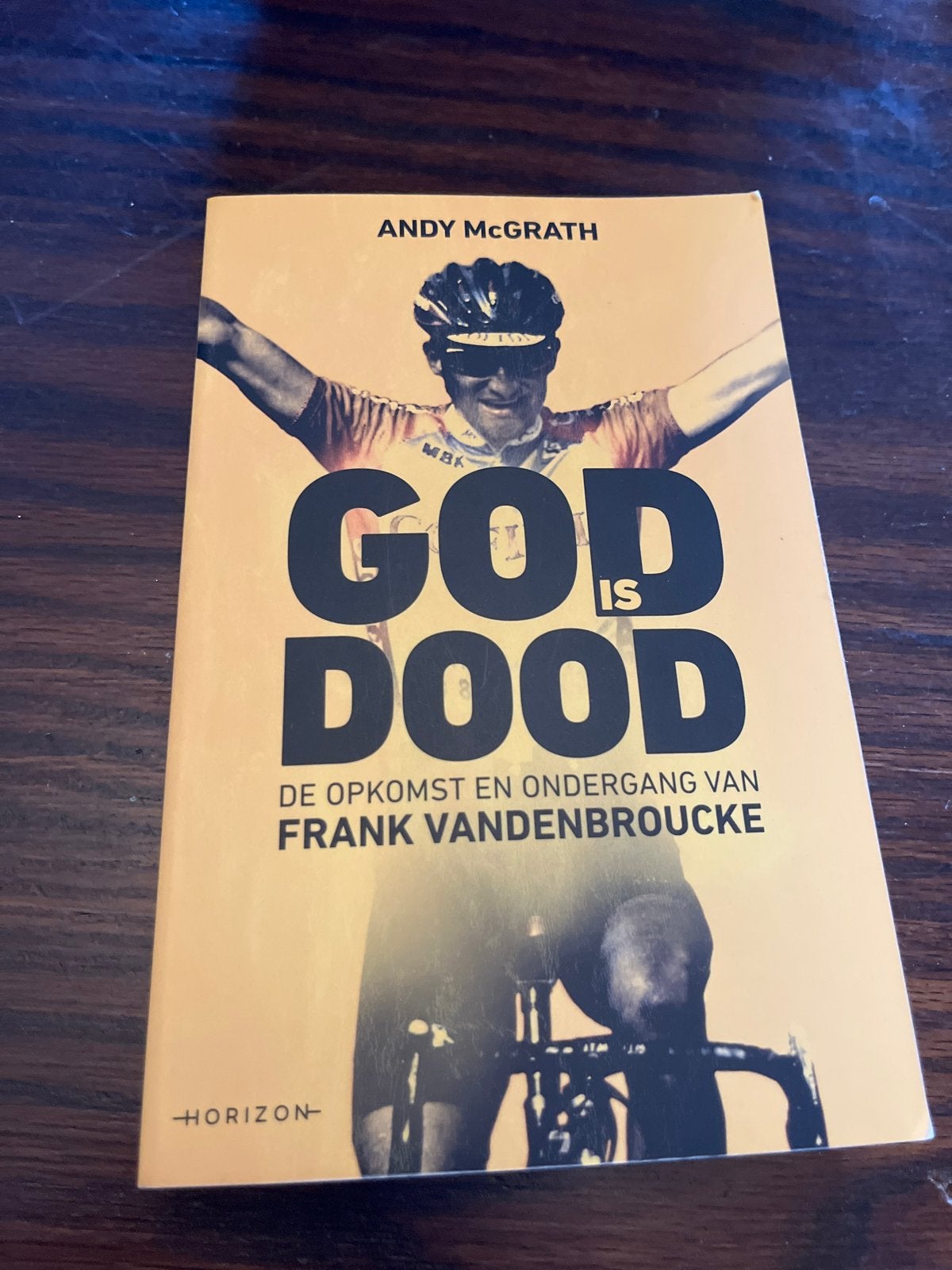 God is Dood: Opkomst en ondergang van Frank Vandenbroucke, Ophalen of Verzenden, Zo goed als nieuw, Lopen en Fietsen