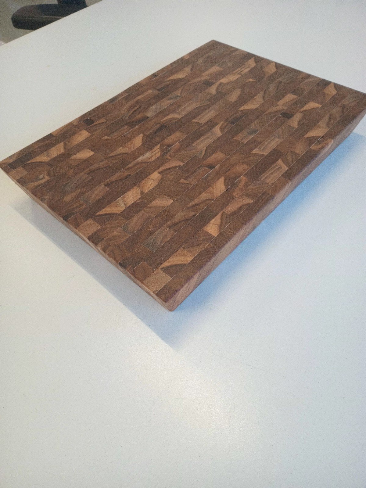 Handgemaakte Notenhouten ( kopshout! ) hakblok/snijplank met, Hout, Snij-/serveerplank, Nieuw, Ophalen of Verzenden