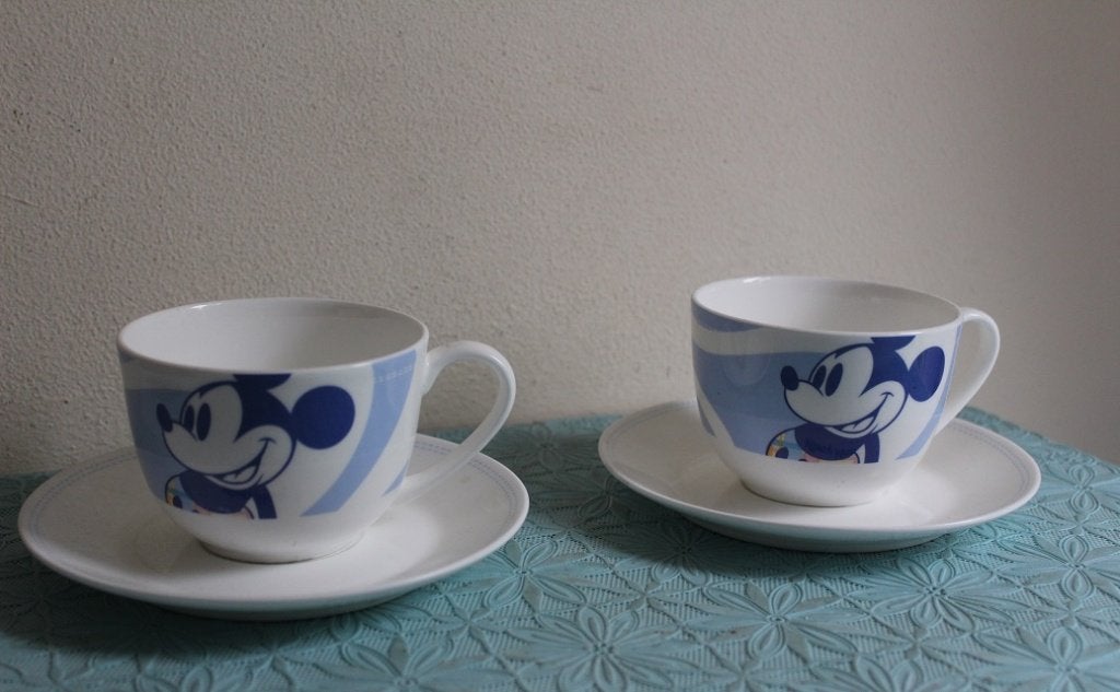 2 kop en schotel Disney - Mickey Mouse, Overige merken, Ophalen of Verzenden, Zo goed als nieuw, Overige stijlen