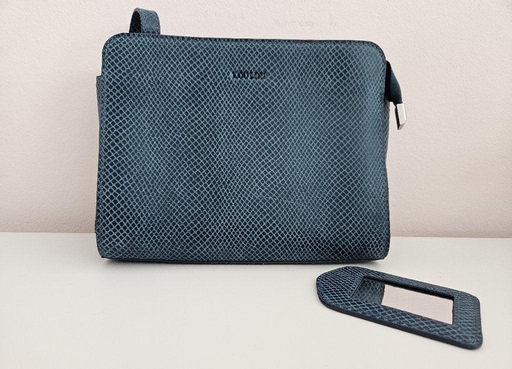 LouLou Essentials Snake Queen Crossbody Bag in Petrol, Ophalen of Verzenden, Gebruikt, Blauw, Schoudertasje