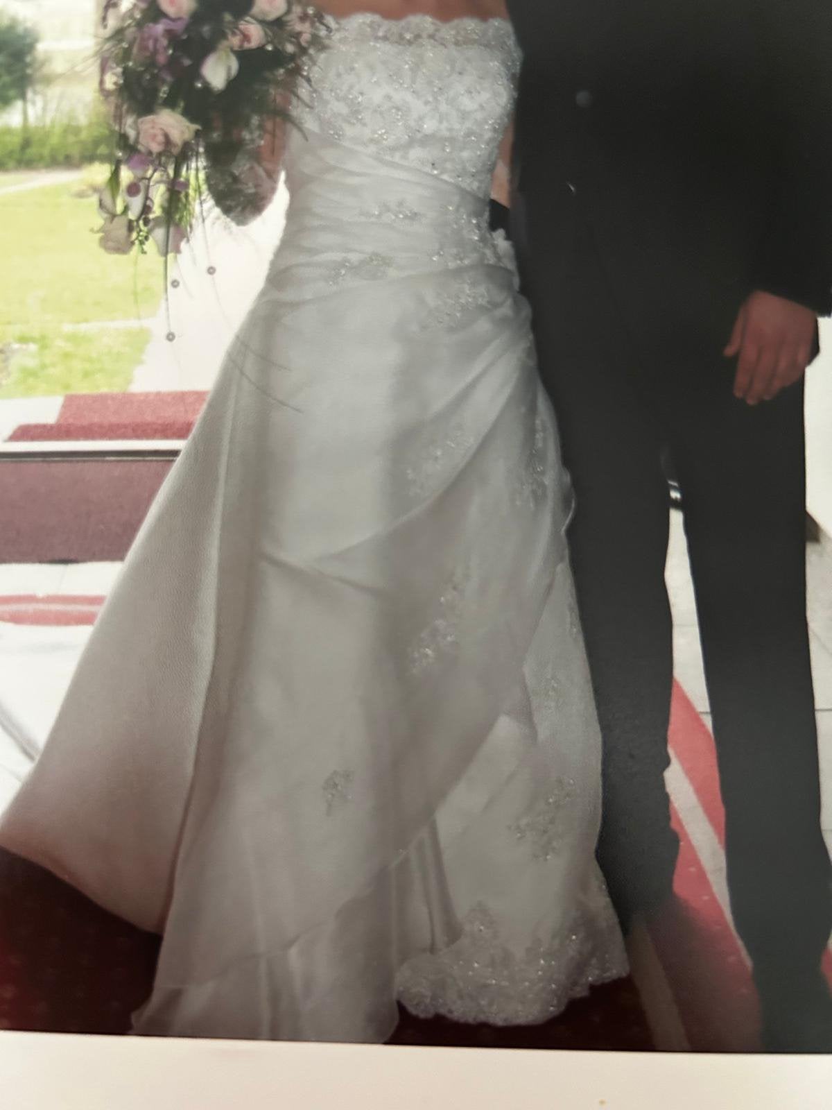 Pronovias bruidsjurk maat 40, Ophalen of Verzenden, Zo goed als nieuw, Wit, Trouwjurk