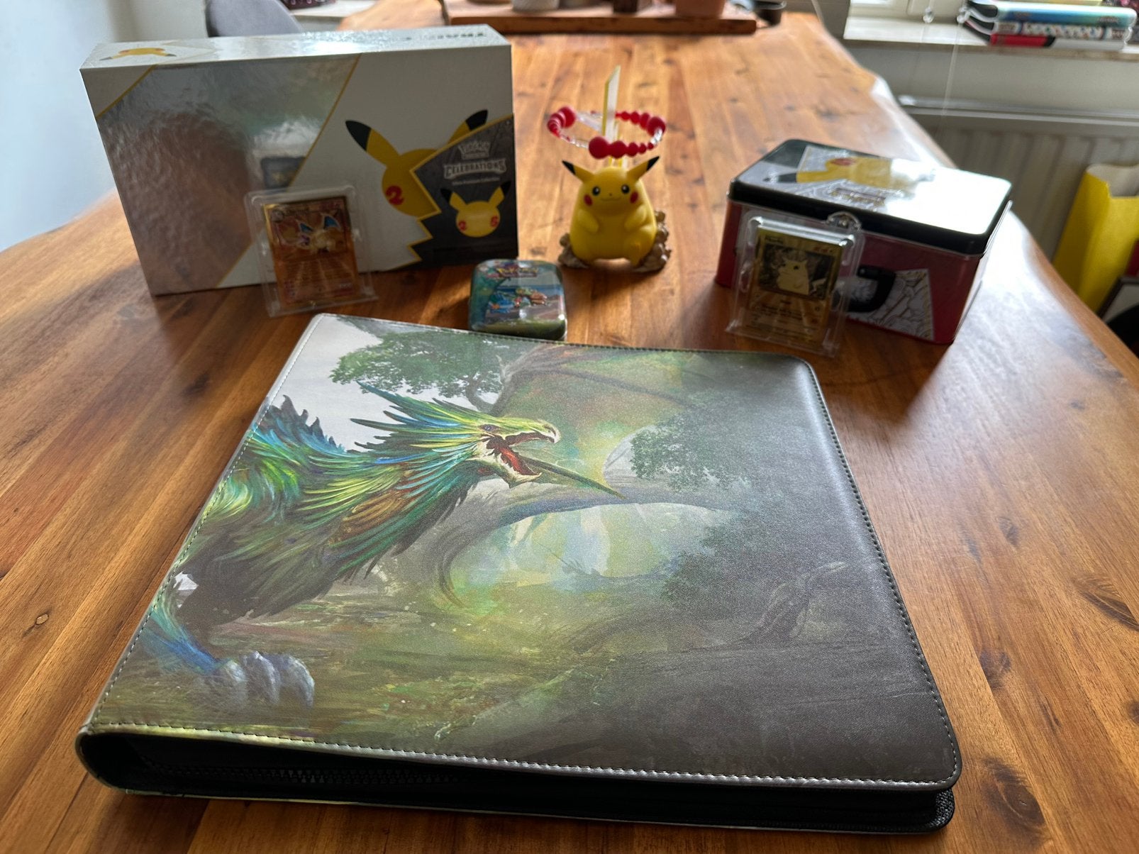 Pokémon Celebrations 25th anniversary master set, Ophalen, Zo goed als nieuw