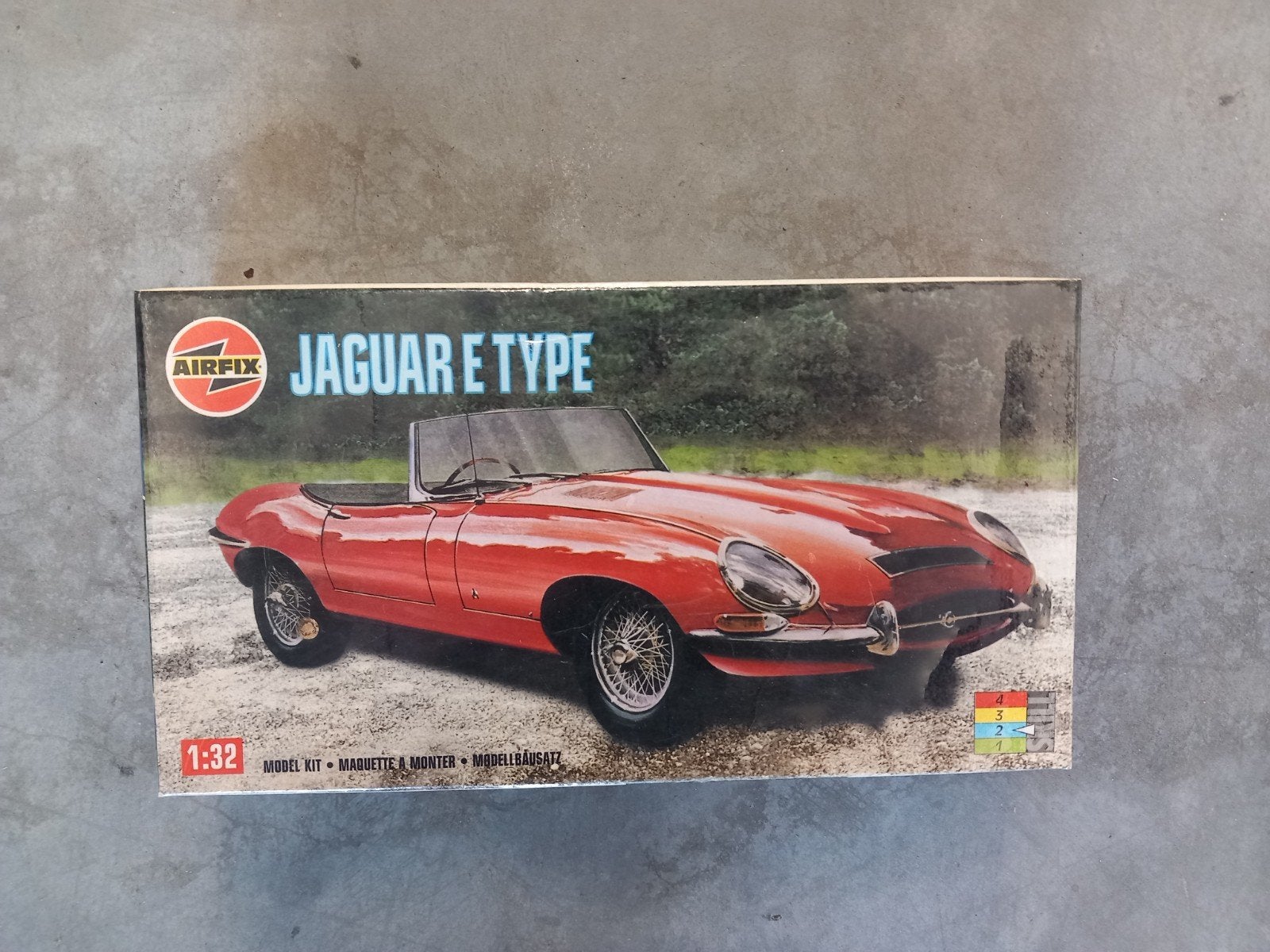 Airfix Jaguar E-Type Modelbouwkit 1:32 sealed, 1:32 tot 1:50, Nieuw, Ophalen of Verzenden, Customerservices.uk@hornby.com