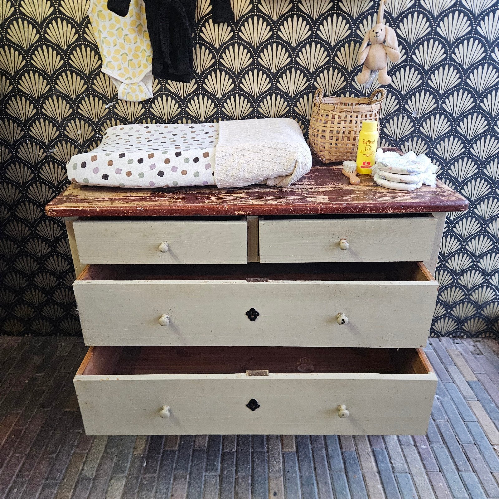 vintage grenen houten ladekast/commode, Ophalen