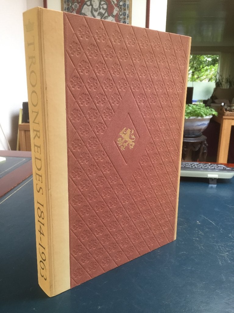 Troonredes 1814 – 1963 enige uitgave uit 1964., 20e eeuw of later, Ophalen of Verzenden, Zo goed als nieuw, Dr. E. van Raalte