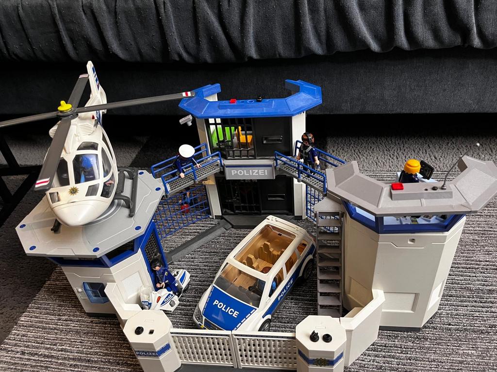 Playmobil Politiebureau met Helikopter en Auto, Ophalen of Verzenden, Gebruikt, Complete set