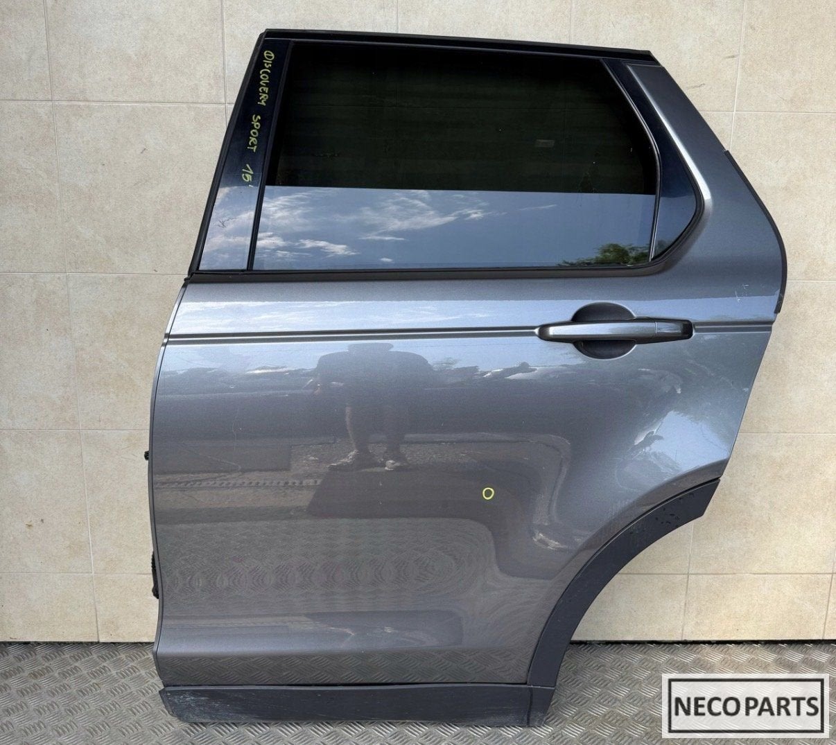 LAND ROVER DISCOVERY SPORT PORTIER DEUR ACHTER LINKS ORIGINE, -, Ophalen of Verzenden, Achter, -