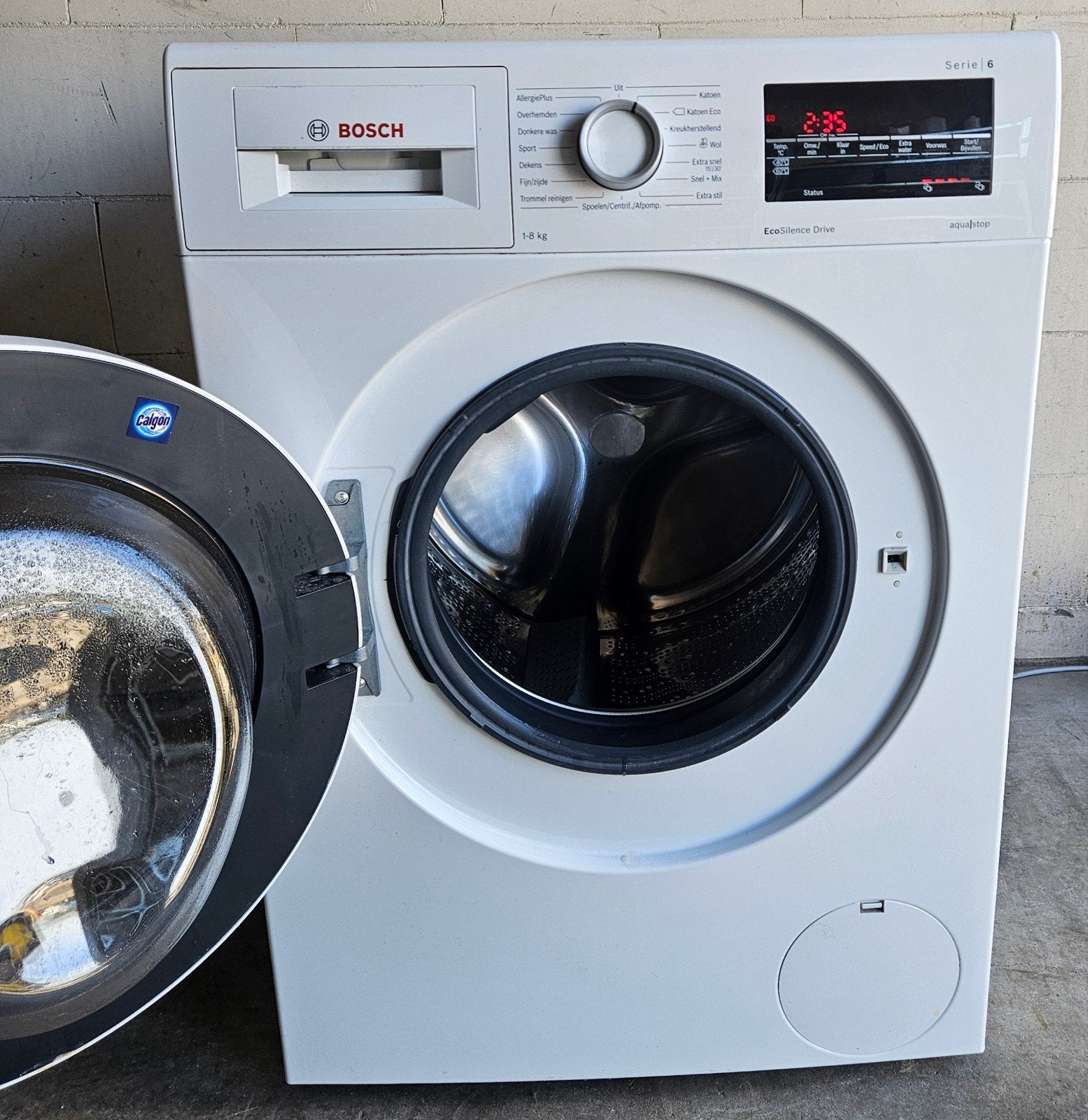 Foto 3 van Z.G.A.N. Wasmachine Bosch WAT284B2NL. 8kg, A+ zuinig!