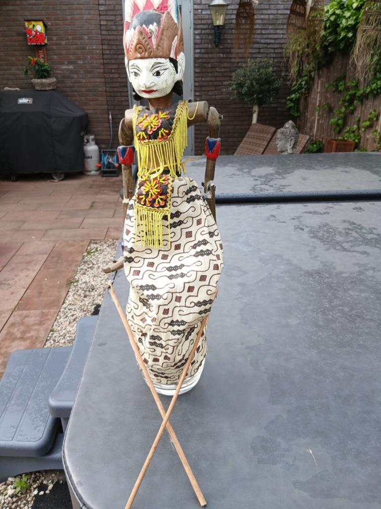 Originele wajangpop 60 cm in zeer goede staat, Antiek en Kunst, Ophalen of Verzenden