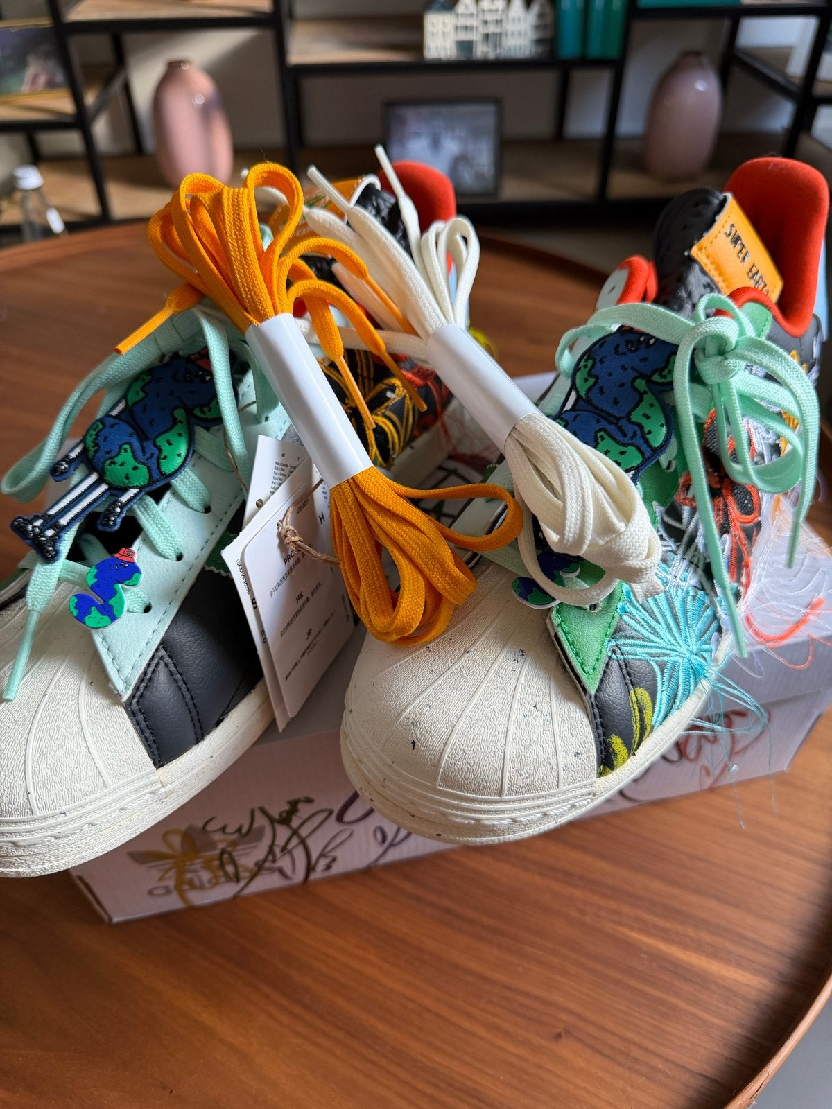 Limited edition Adidas Superstar Sean SuperEarth GX3823, Overige kleuren, Nieuw, Ophalen of Verzenden, Sneakers of Gympen