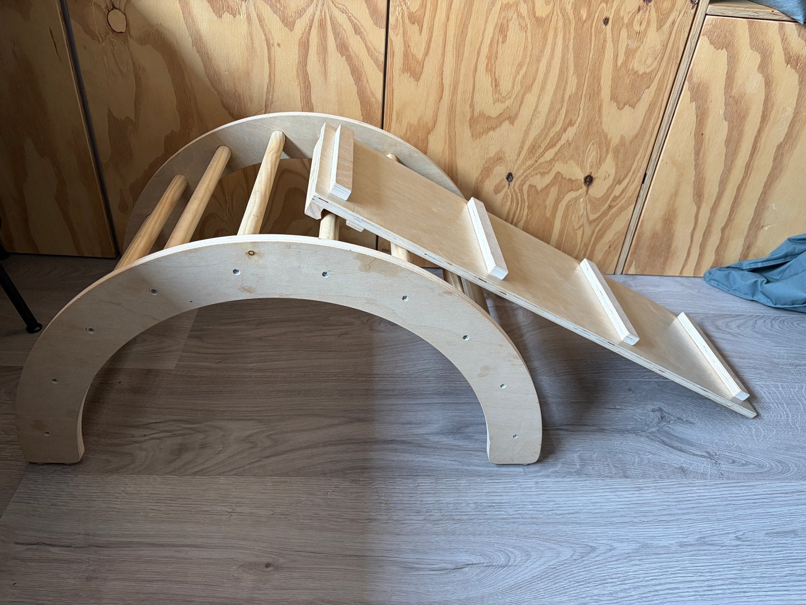Houten klimrek met glijbaan, Kinderen en Baby's, Ophalen, Gebruikt, Meubelstuk of Keukentje