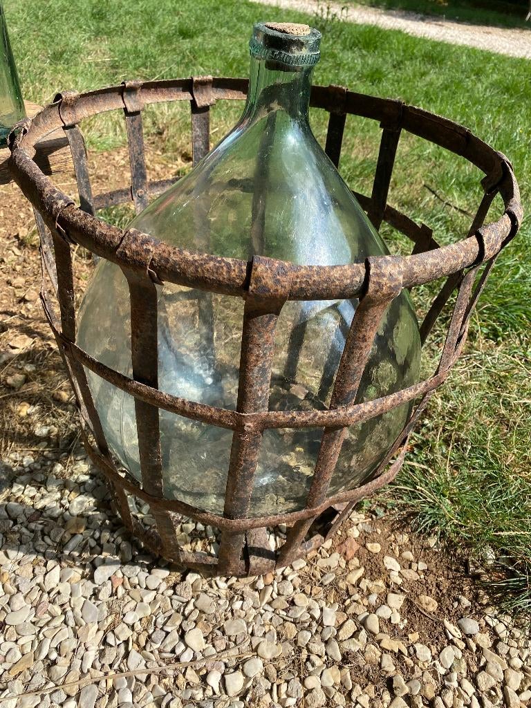 Brocante gistfles, ballonfles, dame jeanne in ijzeren korf, Ophalen of Verzenden