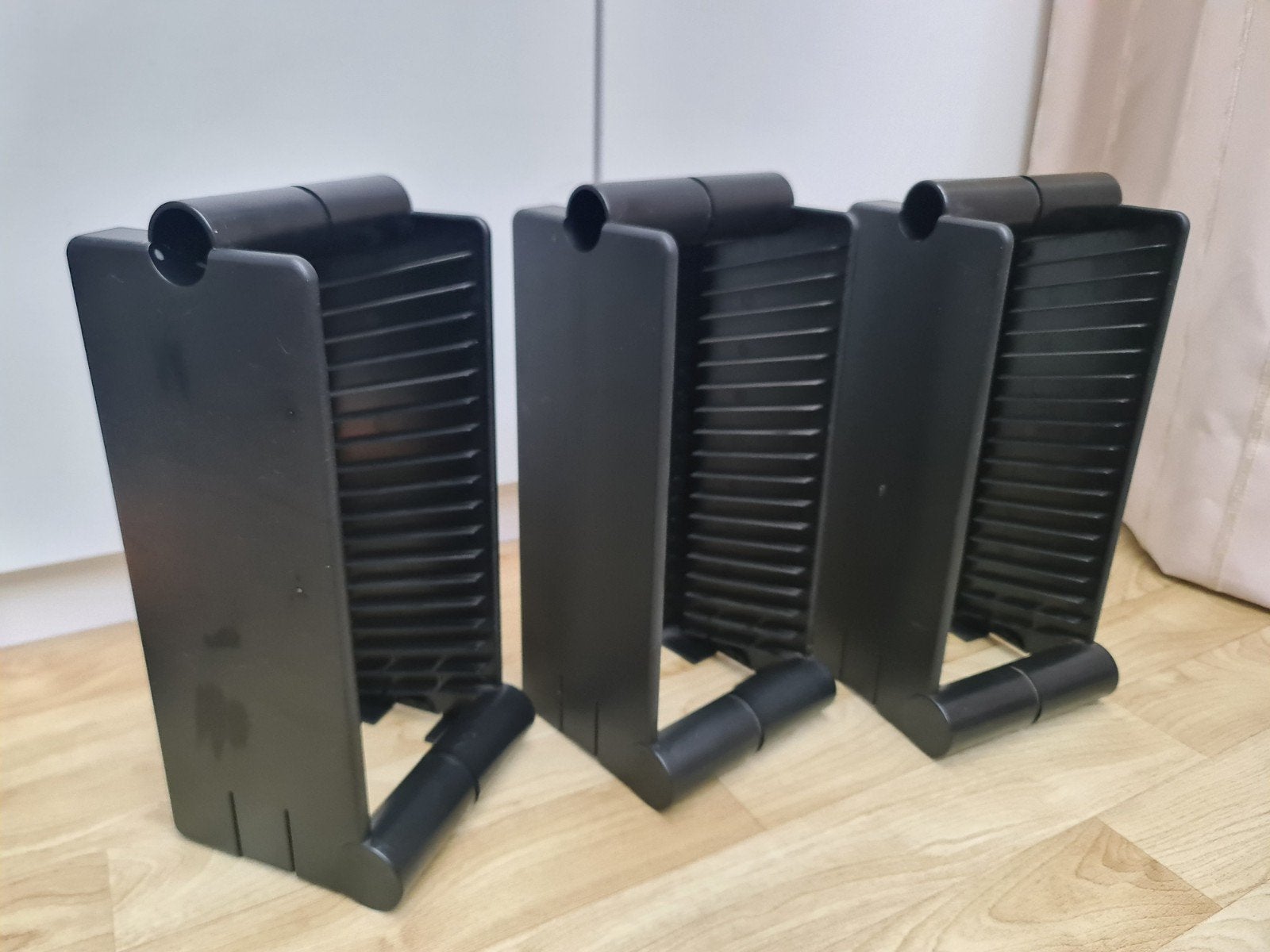 3 Stuks Vintage jaren '80 CD-houders CdRek - Retro Design, Kunststof, Minder dan 25 discs, Ophalen of Verzenden, Zo goed als nieuw