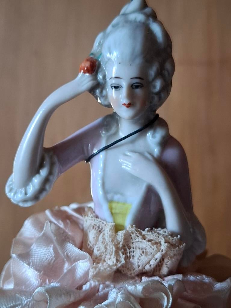 Porseleinen halfdoll, jaren '30, Ophalen of Verzenden