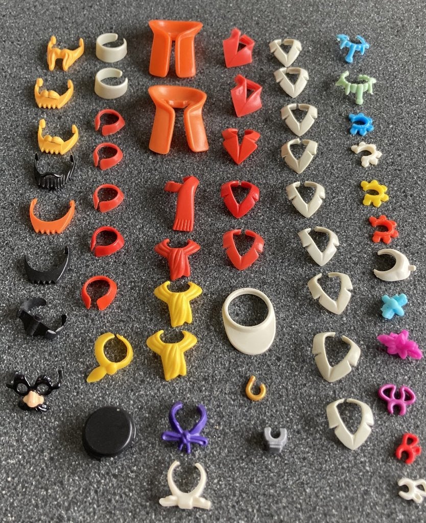 Playmobil kragen sjaal snor baard cap ring oorbel strikjes, Ophalen of Verzenden, Zo goed als nieuw, Losse onderdelen