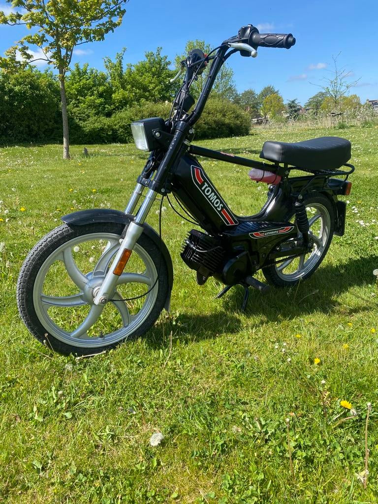 Zeer mooie tomos a35, Fietsen en Brommers, Brommers | Tomos, Gebruikt, Standard, Maximaal 45 km/u, Ophalen