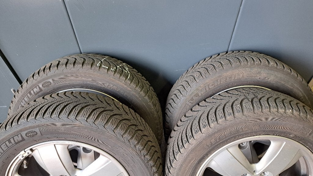 Mini One/Cabrio/Cooper Origineel winterbanden set 175/65R15, Auto-onderdelen, Ophalen, Gebruikt, 15 inch, 175 mm