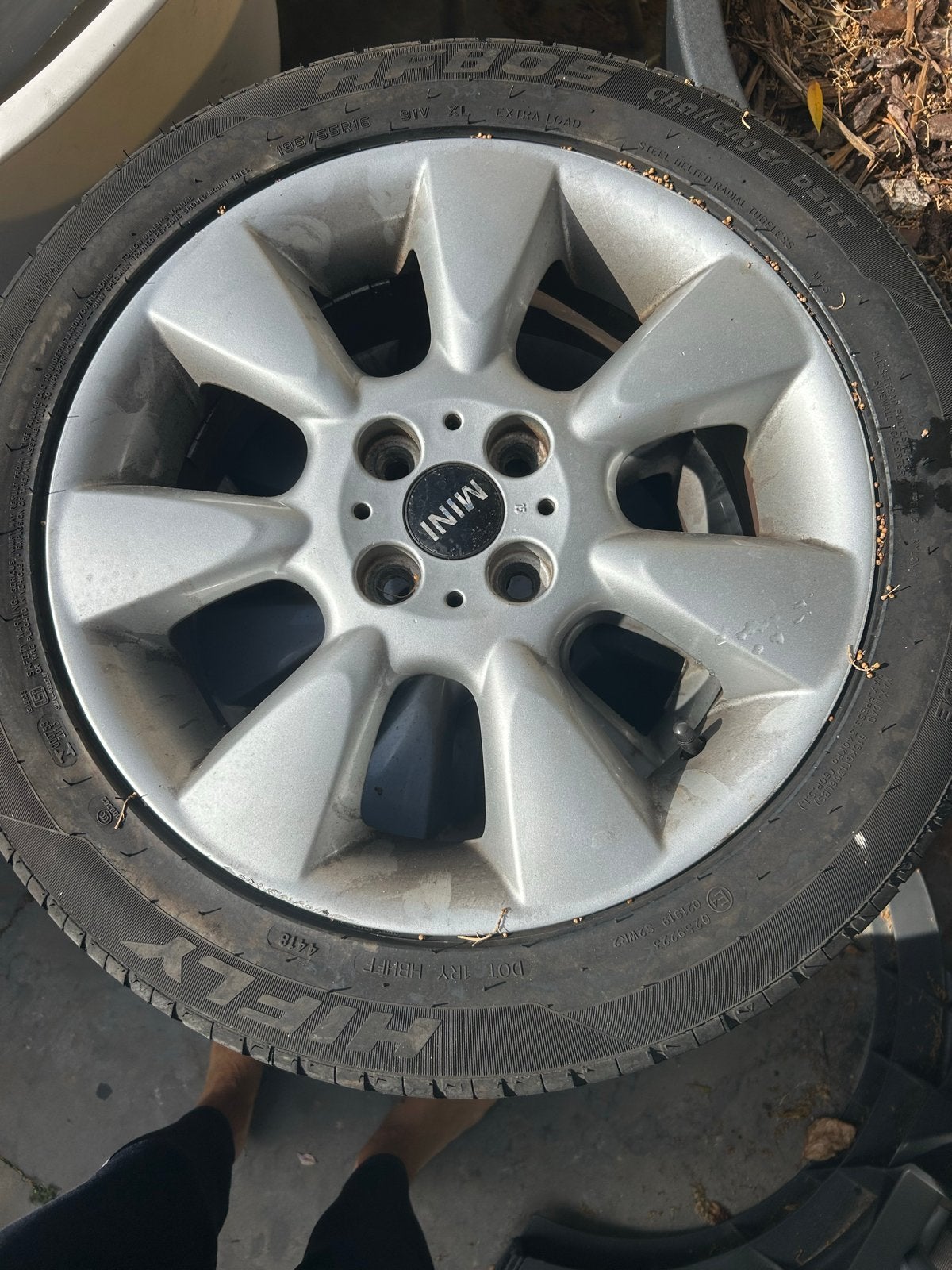 Mini Set van 4 gebruikte zomerbanden met velgen  16 inch, Auto-onderdelen, Banden en Velgen, Ophalen, Gebruikt, 16 inch, Banden en Velgen
