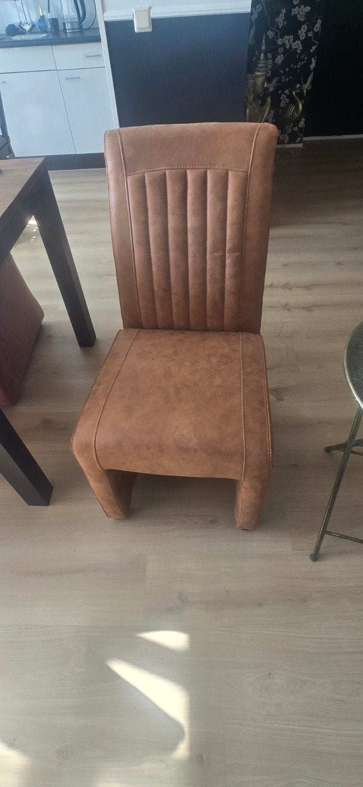 eetkamertafel met stoelen of los, Ophalen