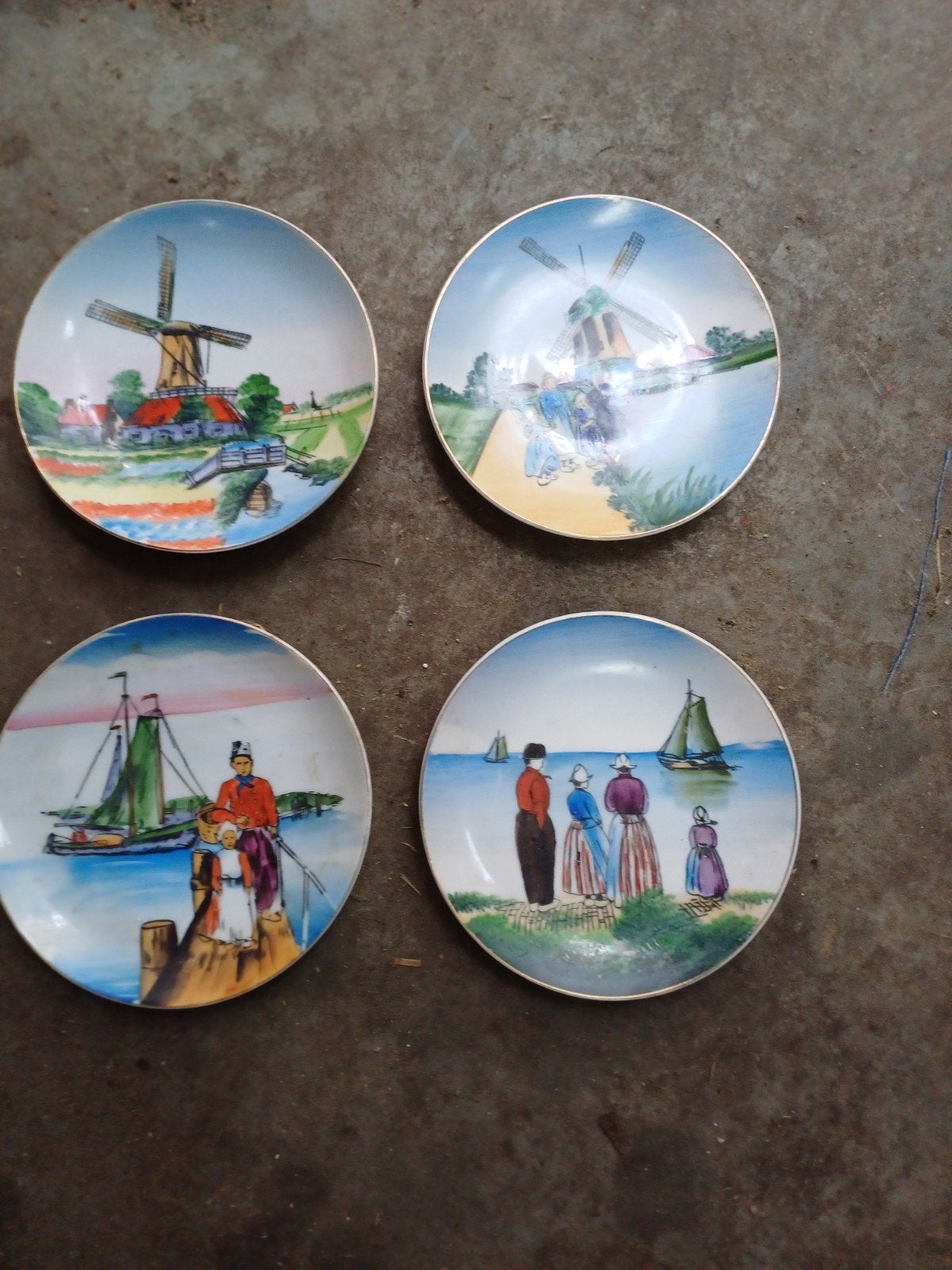 Set van 4 Nederlandse handgeschilderde borden, Ophalen of Verzenden