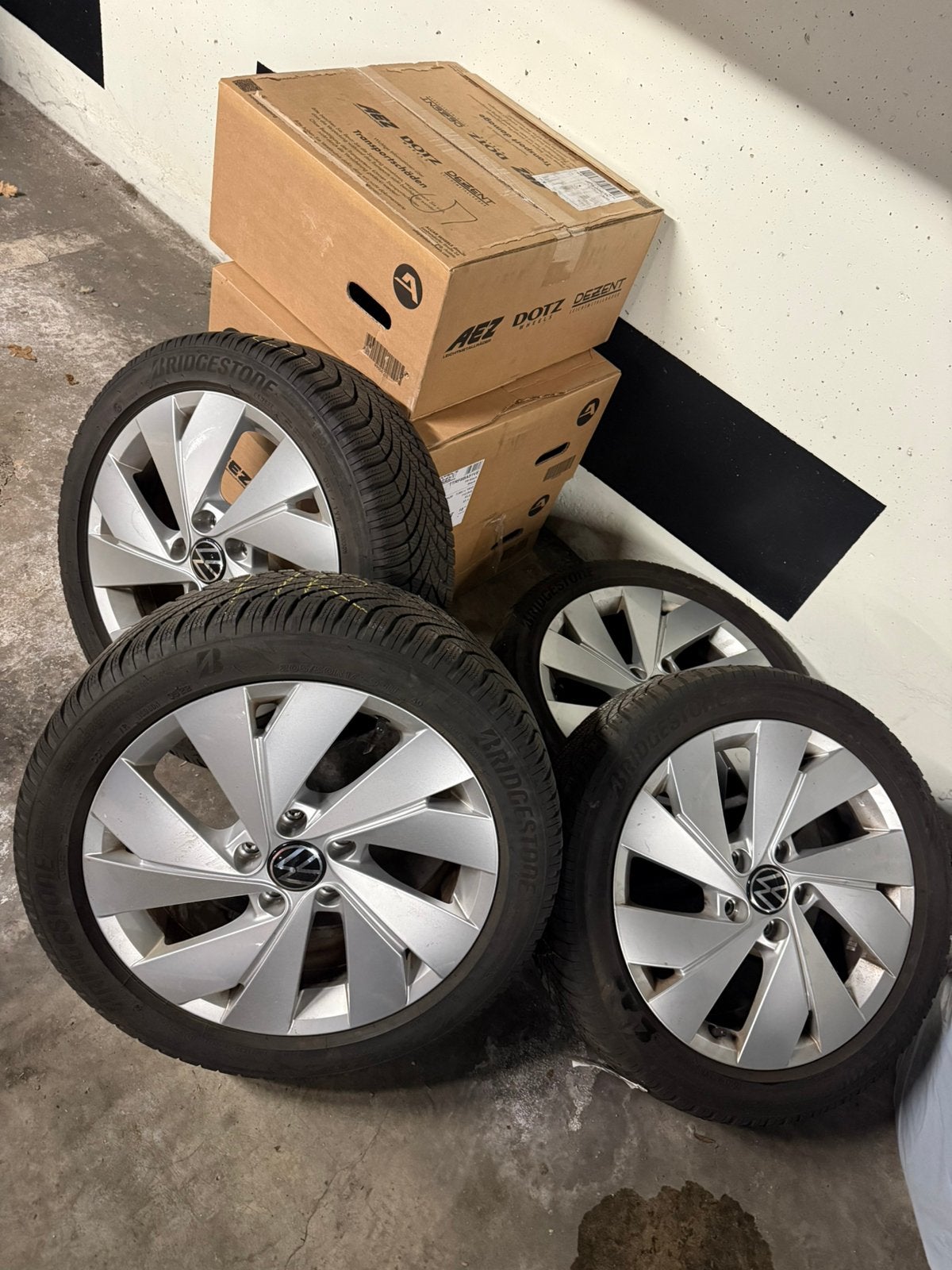 Originele Volkswagen velgen 17 inch, Auto diversen, Wieldoppen, Ophalen