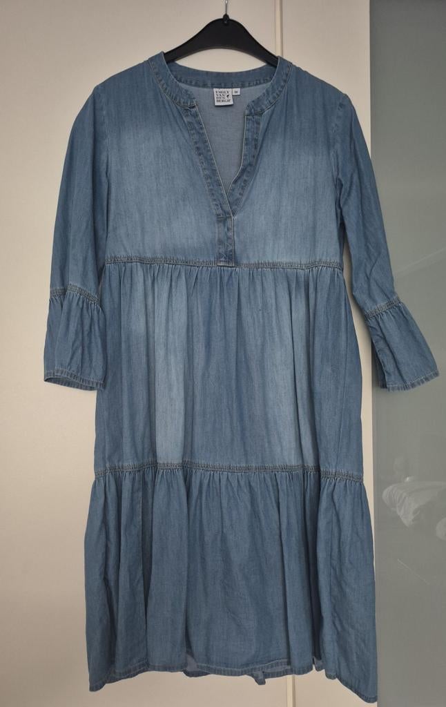 Emily van den bergh jurk denim maat M, Maat 38/40 (M), Emily van den bergh, Blauw, Ophalen of Verzenden