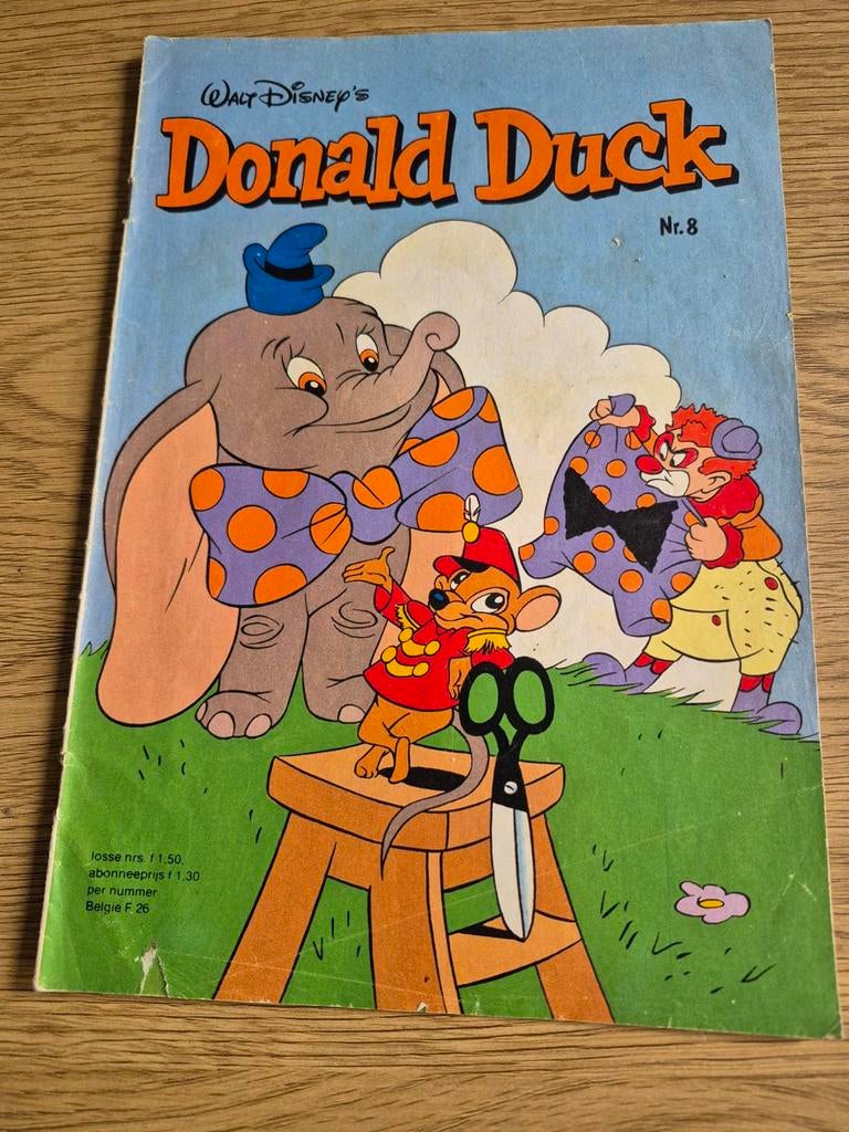 Donald Duck Weekblad Nr. 8 - Vintage Stripboek 1982, Eén stripboek, Ophalen of Verzenden, Gelezen, Walt Disney
