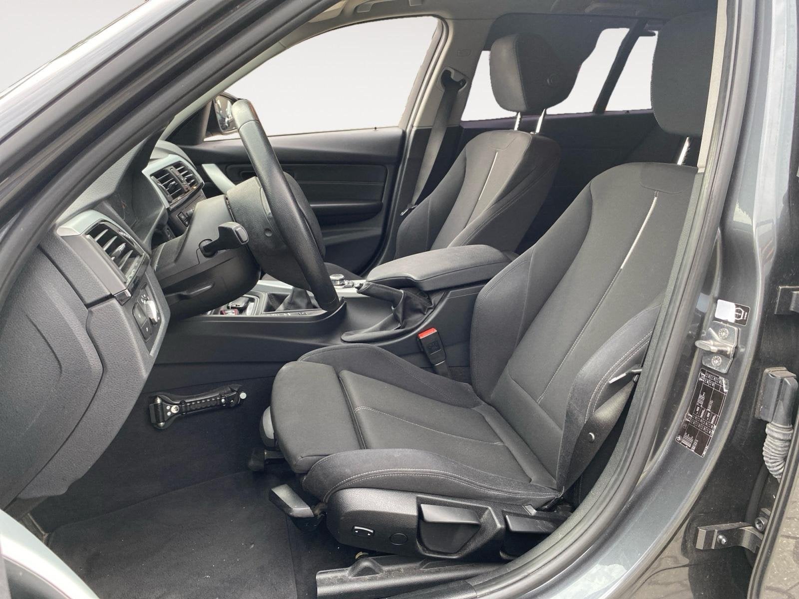 BMW 3-serie Touring 316i Executive Sport NL Auto | unieke km, Auto's, 12 maanden, Gebruikt, Euro 6, 4 cilinders