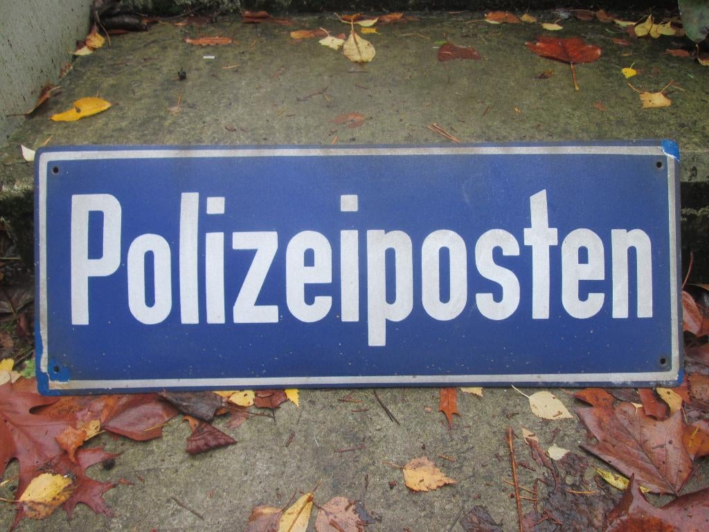 Bol emaille bord POLIZEIPOSTEN Duitse politie jaren 60., Ophalen of Verzenden, Landmacht, Nederland, Embleem of Badge