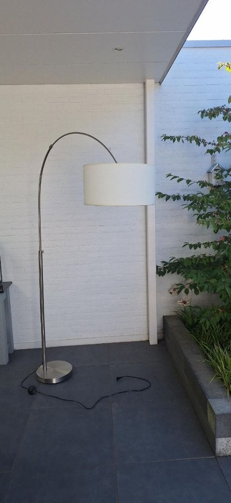 RVS vloerlamp/Booglamp met witte kap, Huis en Inrichting, Ophalen, E27 (groot), Zo goed als nieuw, Metaal