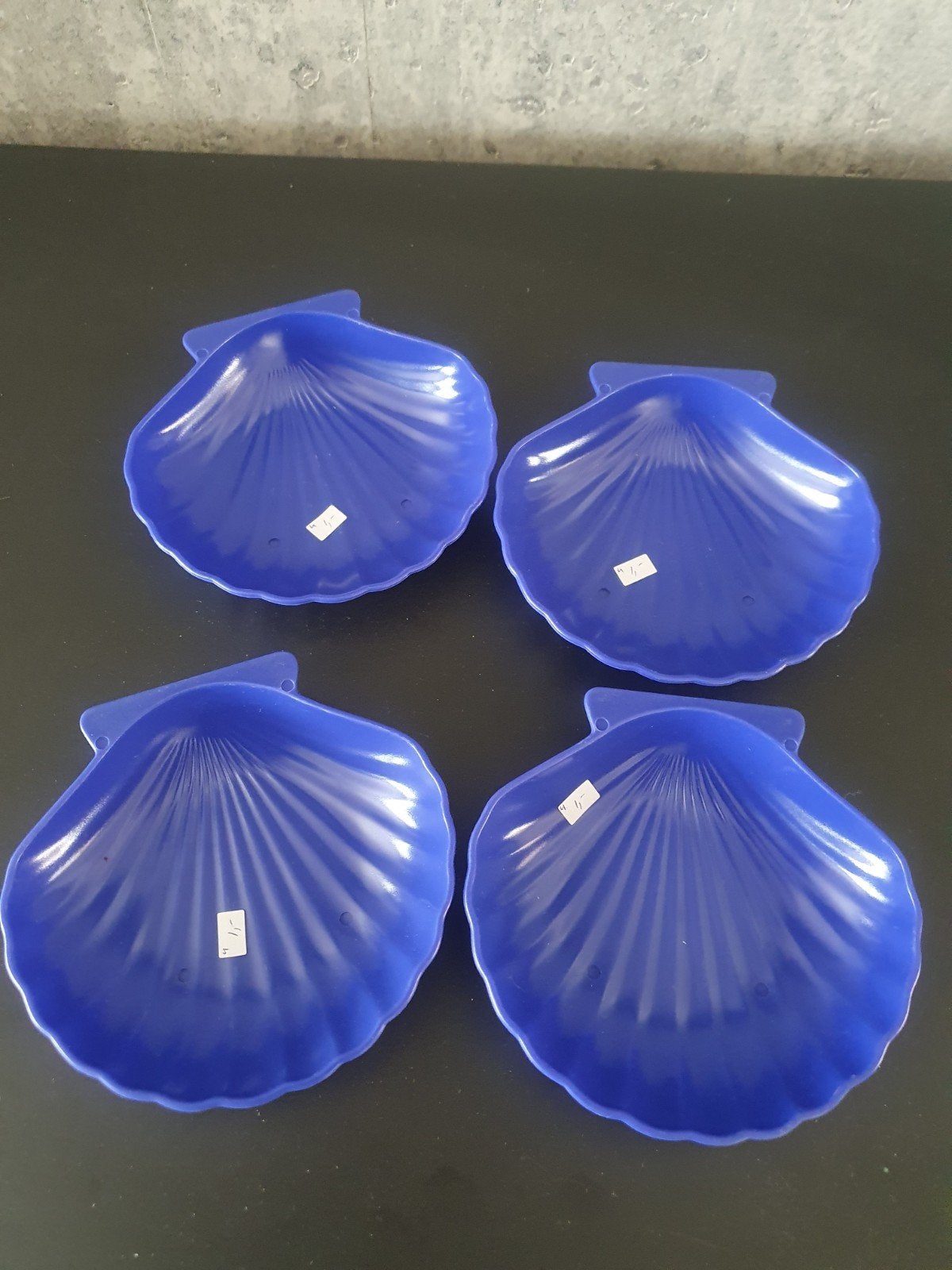 4 nieuwe kunststof schaaltjes in schelpvorm, Ophalen of Verzenden, Nieuw