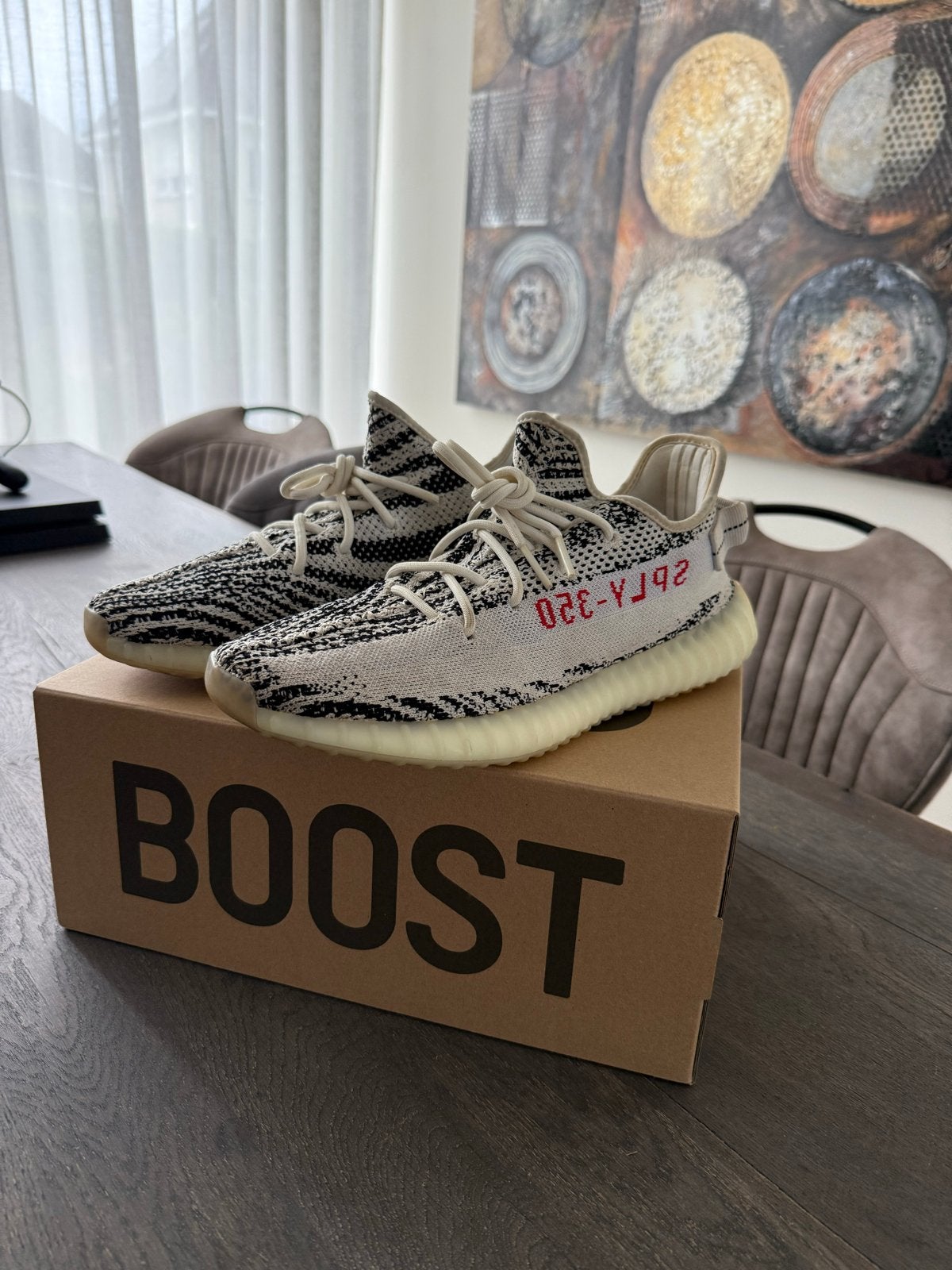 Adidas Yeezy Boost 350 V2 Zebra maat 45 1/3, Kleding | Heren, Ophalen of Verzenden, Zo goed als nieuw, Wit, Sneakers of Gympen