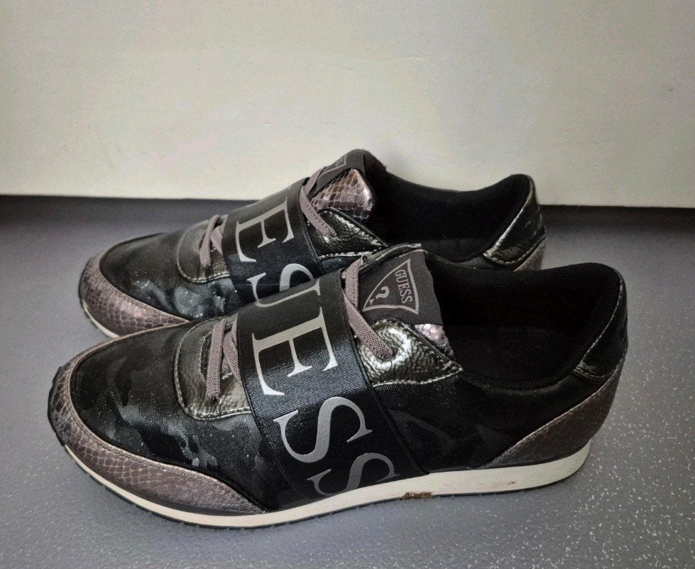 Guess sneakers maat 39 in nieuwstaat!, Ophalen of Verzenden, Zo goed als nieuw