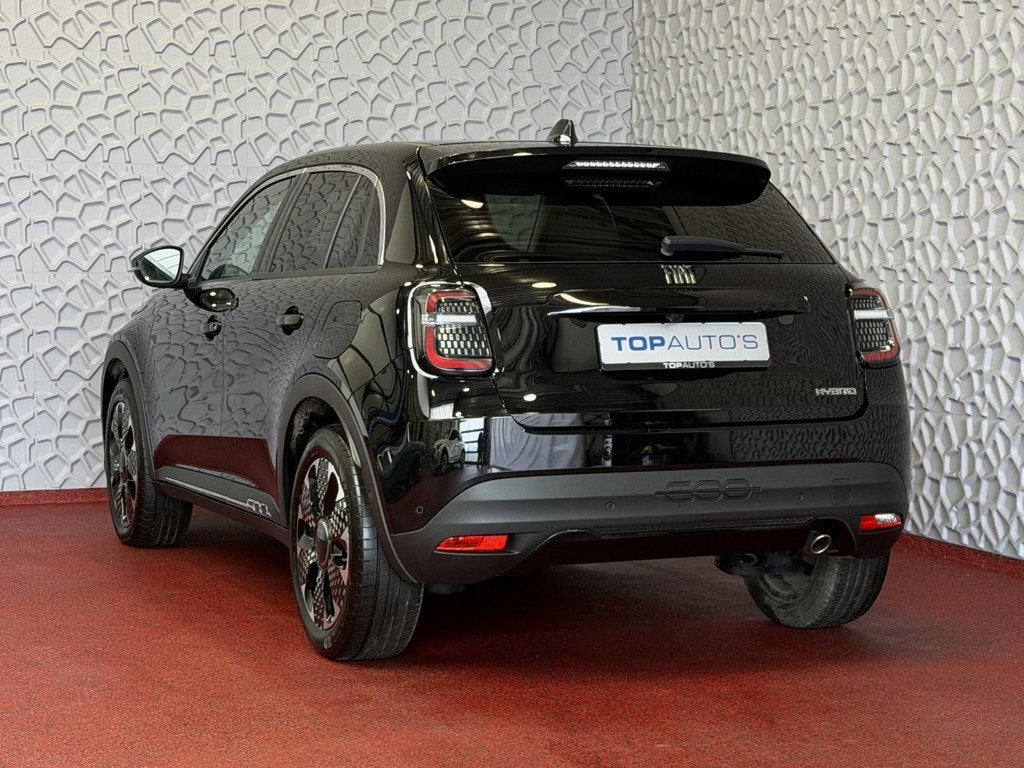Fiat 600 1.2 HYBRID LA PRIMA CAMERA CARPLAY ADAP.CRUISE STOE, 12 maanden, Gebruikt, 1199 cc, 620 kg