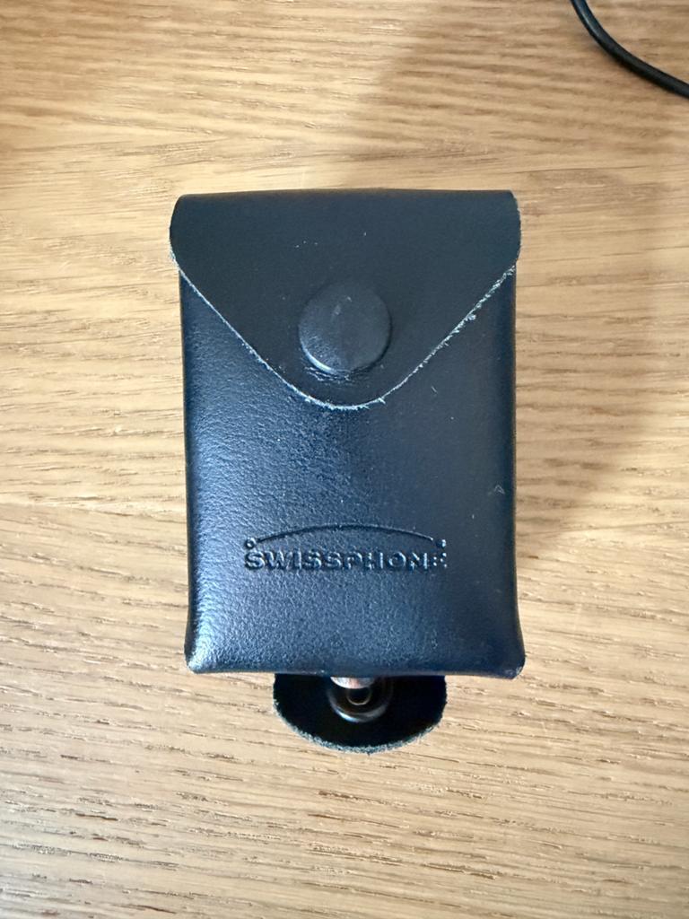 Leren holster Resq, Ophalen, Zo goed als nieuw