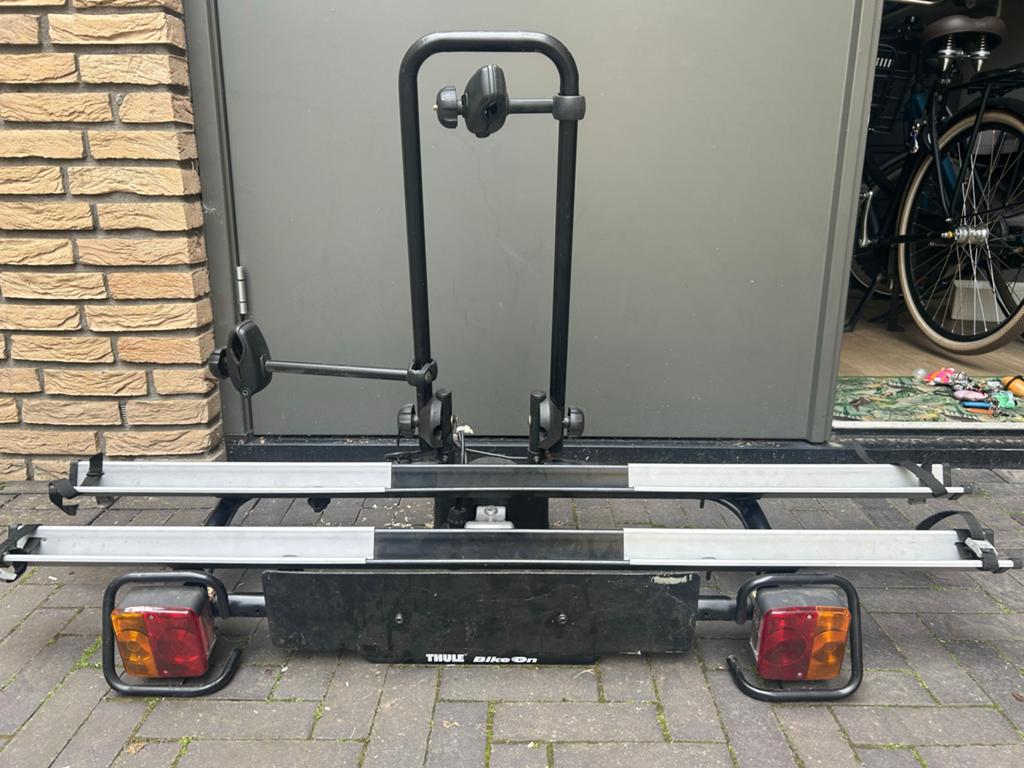 Thule BikeOn trekhaak fietsendrager voor 2 fietsen, Auto diversen, Fietsendragers, Ophalen of Verzenden, 2 fietsen, Gebruikt, Trekhaakdrager