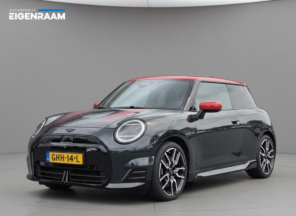 Mini Mini Cooper E John Cooper Works M 40.7 kWh | Pano | Har, Gebruikt, 41 kWh, 4 stoelen, 184 pk
