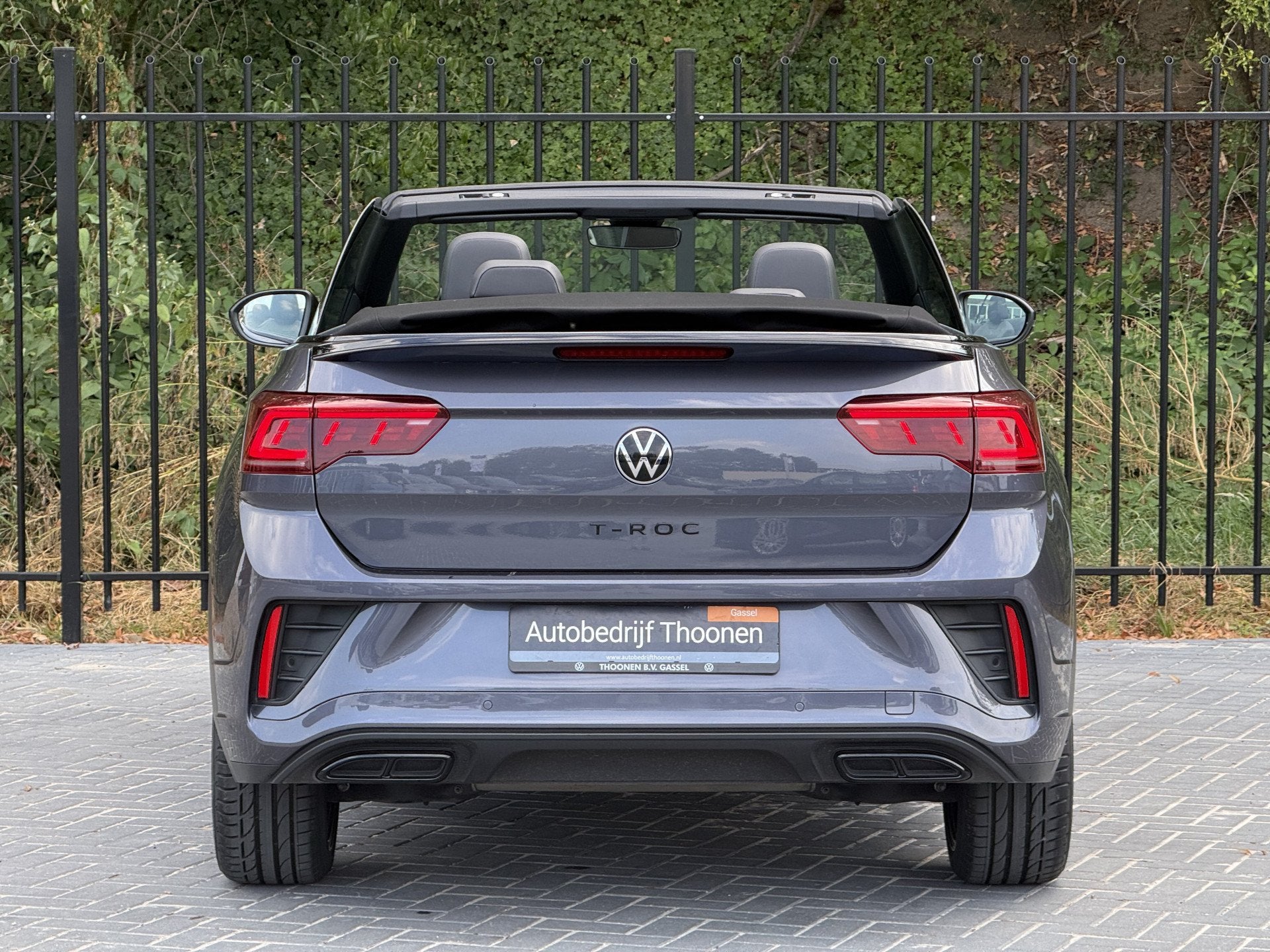 Volkswagen T-Roc Cabrio 1.5 TSI R-Line Black Style | 19"| Ke, Auto's, Volkswagen, 12 maanden, 4 cilinders, Alcantara, 1446 kg