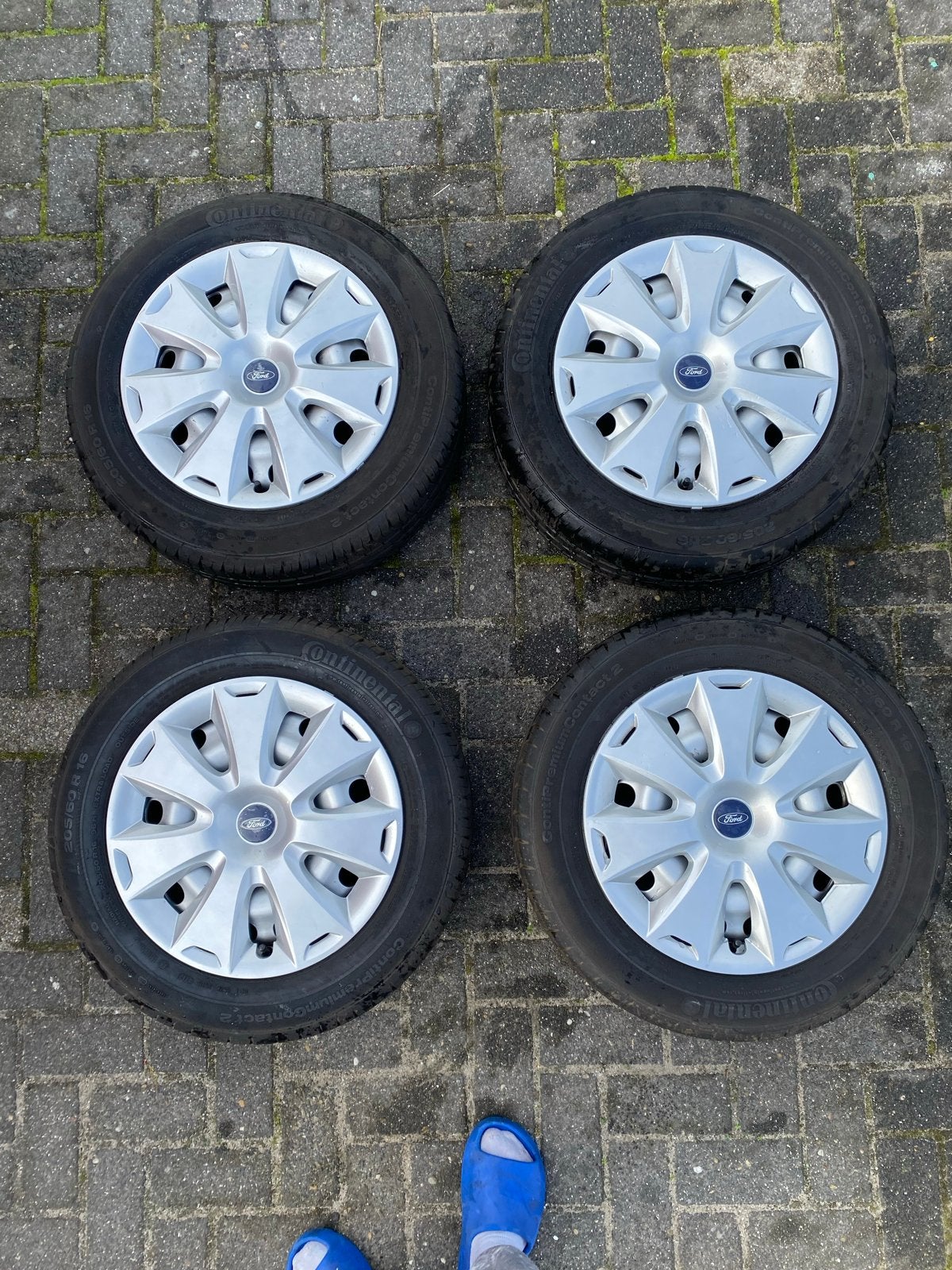 Complete set: Ford velgen met Continental zomerbanden 16 inc, Ophalen, 16 inch, Banden en Velgen, 205 mm