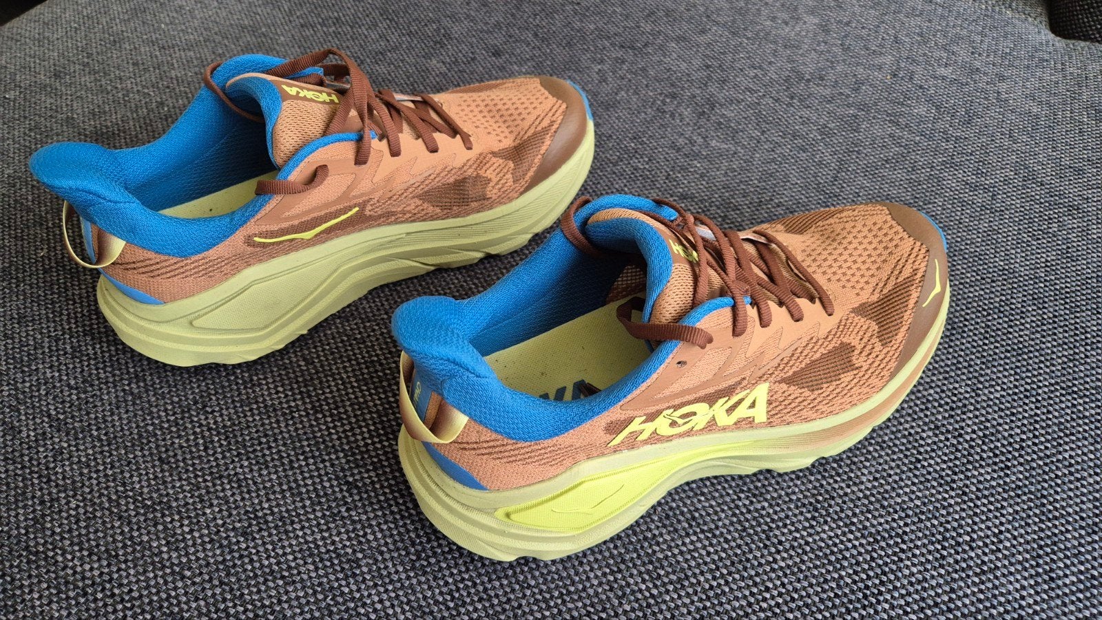 Te koop Hoka Challenger 8 maat 41 1/3 wide, Sport en Fitness, Overige merken, Hardloopschoenen, Ophalen of Verzenden, Zo goed als nieuw