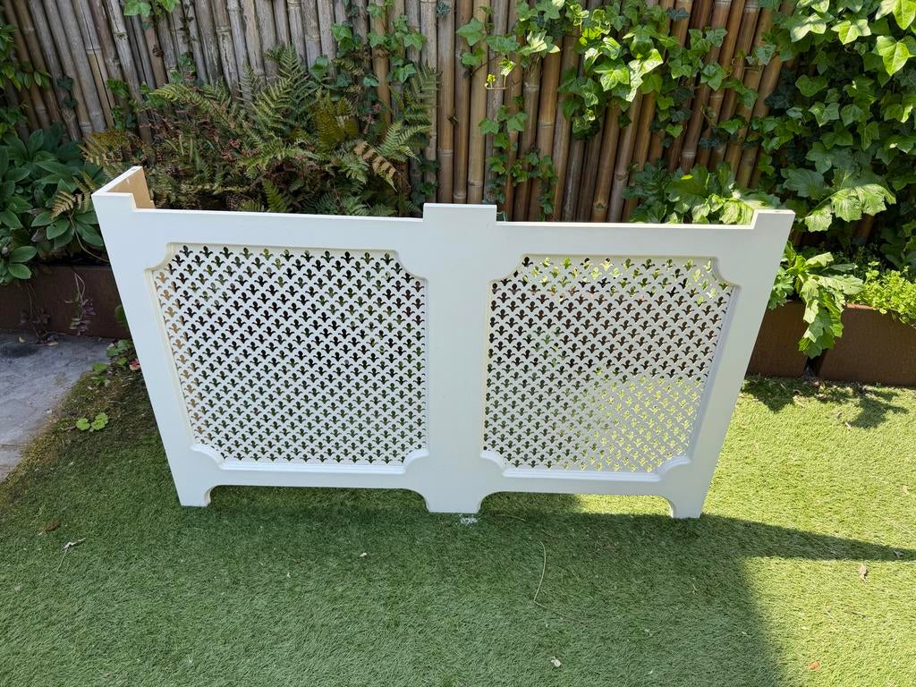 Radiatorombouw wit met decoratief rooster, Ophalen, Gebruikt, Overige materialen, Minder dan 20 mm