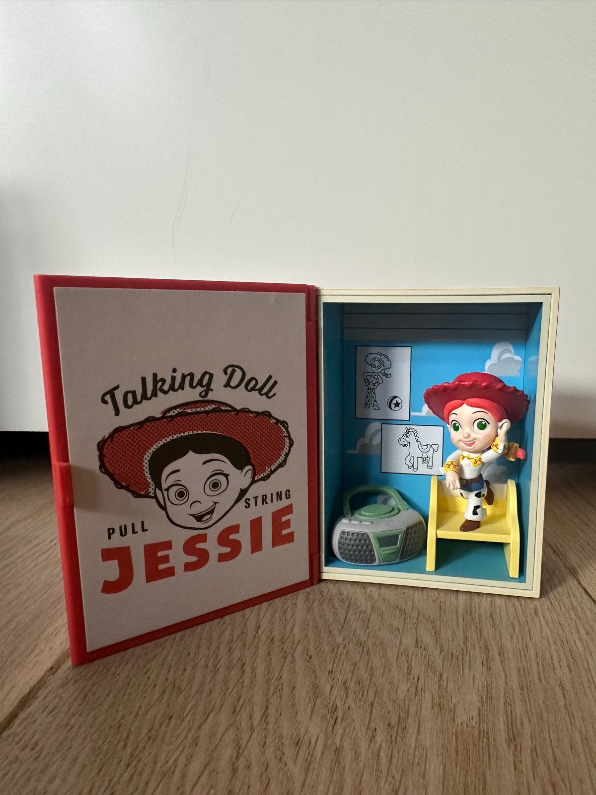 Toy Story Jessie Talking Doll Pop Mart Figuur, Ophalen of Verzenden, Zo goed als nieuw