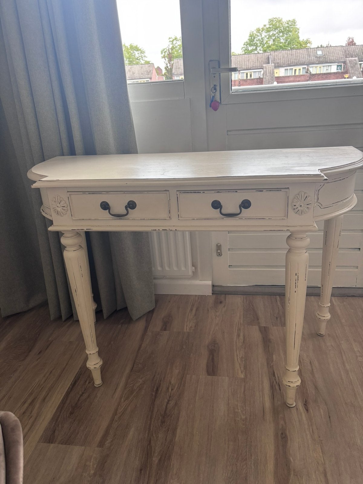 Witte sidetable, Ophalen, 100 tot 150 cm, Zo goed als nieuw, 25 tot 50 cm