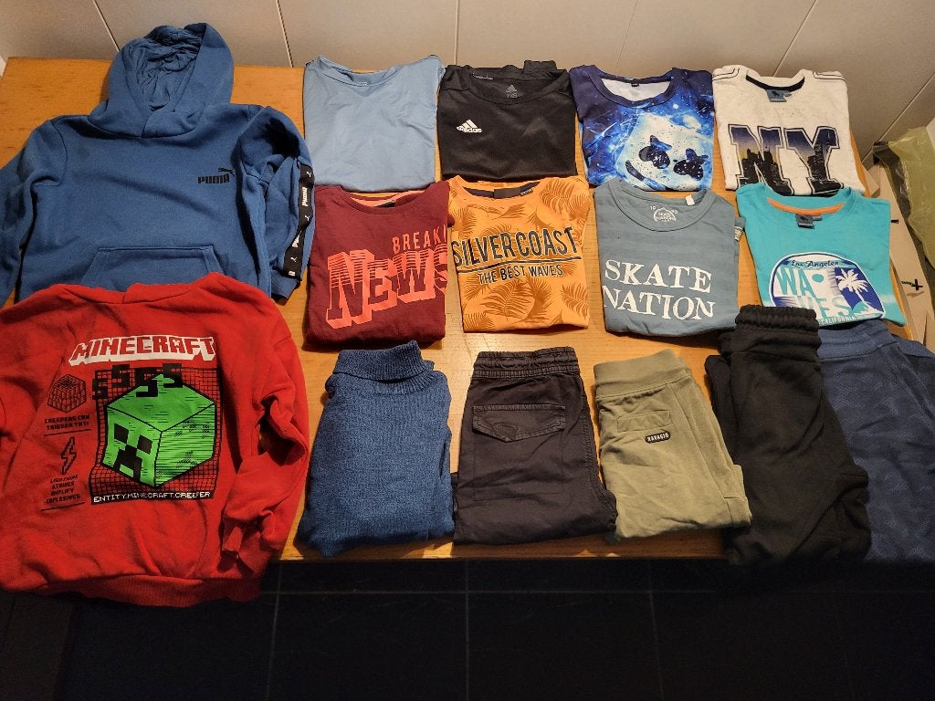 Kledingpaket jongen mt122/128 Puma Minecraft Fortnite Adidas, Ophalen of Verzenden, Zo goed als nieuw, Maat 128