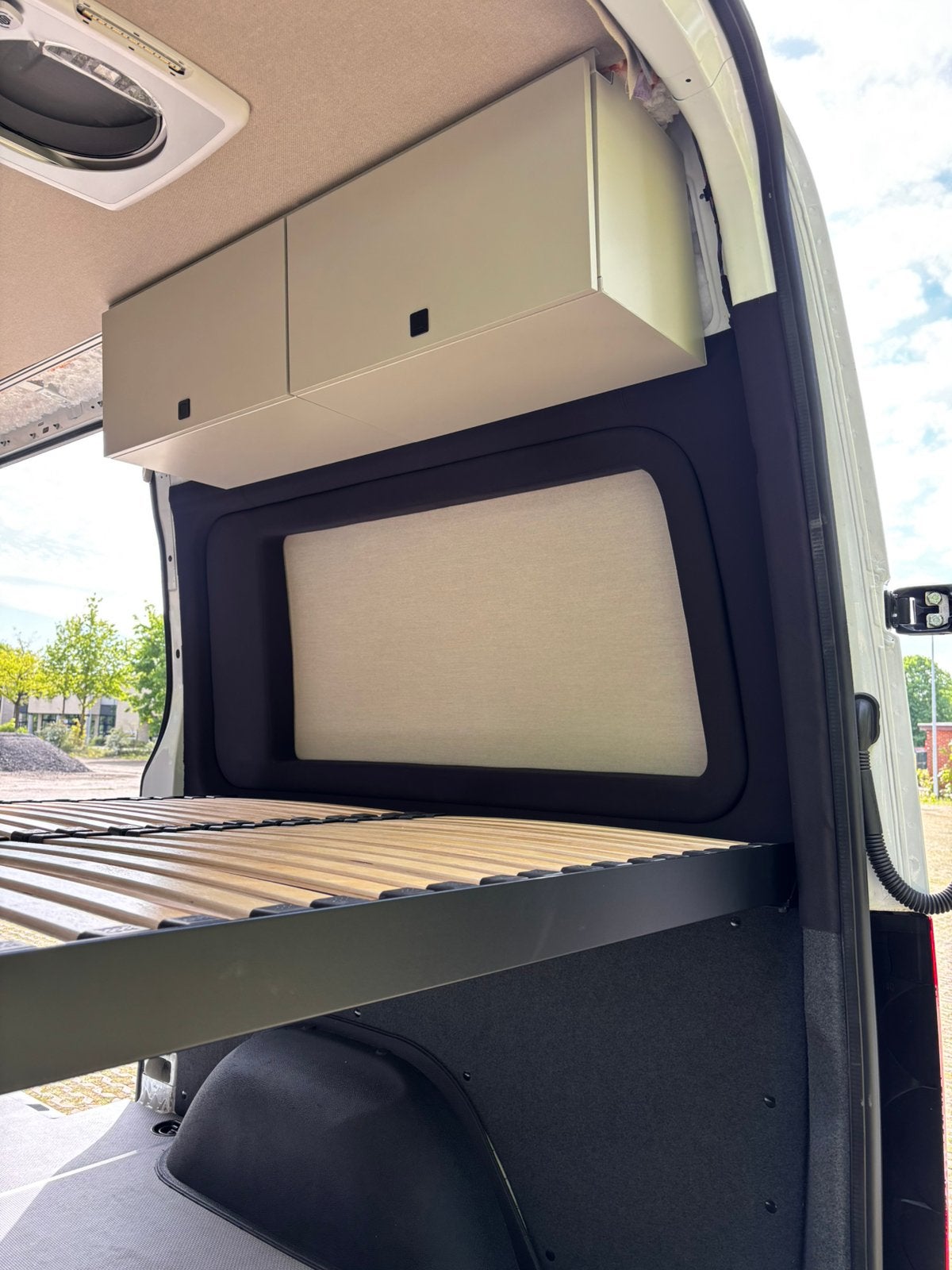 7x maatwerk bovenkasten Mercedes Sprinter L2, Ophalen, Zo goed als nieuw