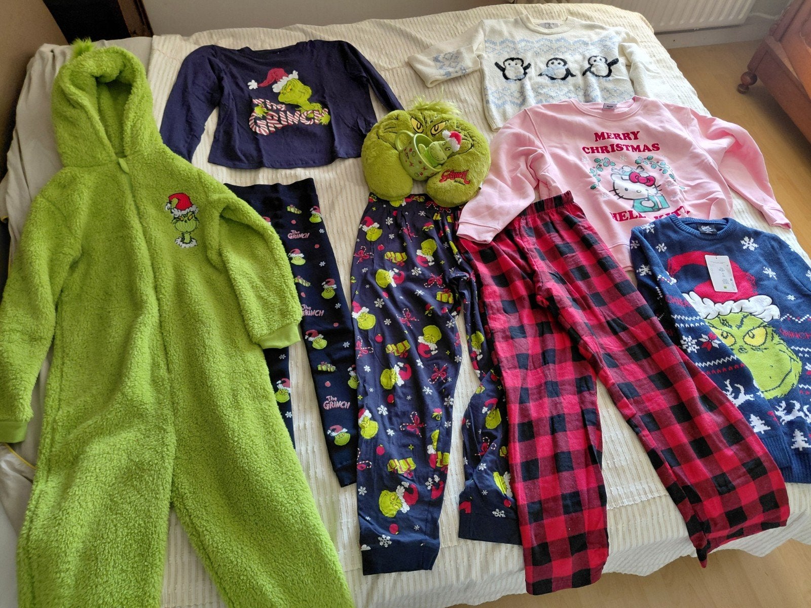 Grinch kleren, en spulletjes voor kerst, Ophalen
