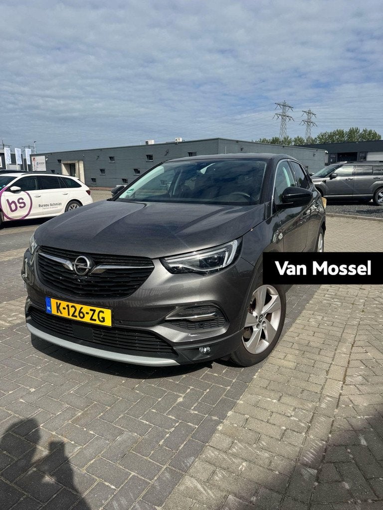 Opel Grandland X 1.6 Turbo Hybrid Business Elegance | Apple, Auto's, Opel, Euro 6, 4 cilinders, Leder en Stof, Hybride Elektrisch/Benzine