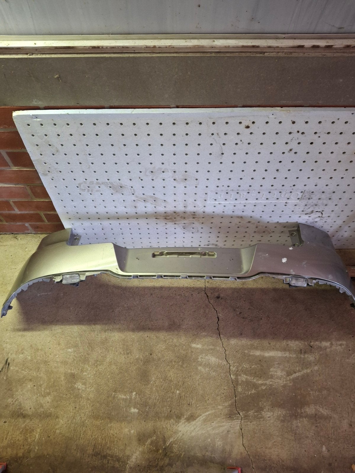 Volkswagen Tiguan Achterbumper 2010-2012 Titaniumbeige, Gebruikt, Volkswagen, Ophalen of Verzenden, Achter