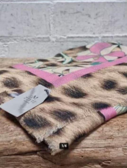 Mucho Gusto - Prachtige wollen shawl - Nieuw, Kleding | Dames, Maat 46/48 (XL) of groter, Nieuw, Ophalen of Verzenden, Mucho Gusto