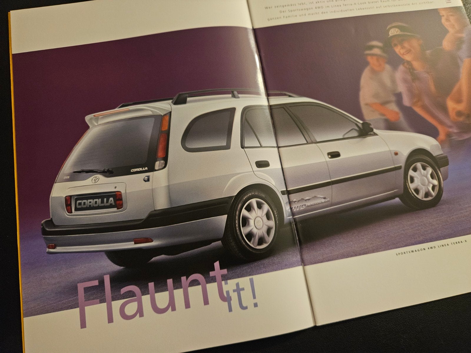 Brochure Toyota Corolla Sportswagon 1998, Ophalen of Verzenden, Zo goed als nieuw, Toyota